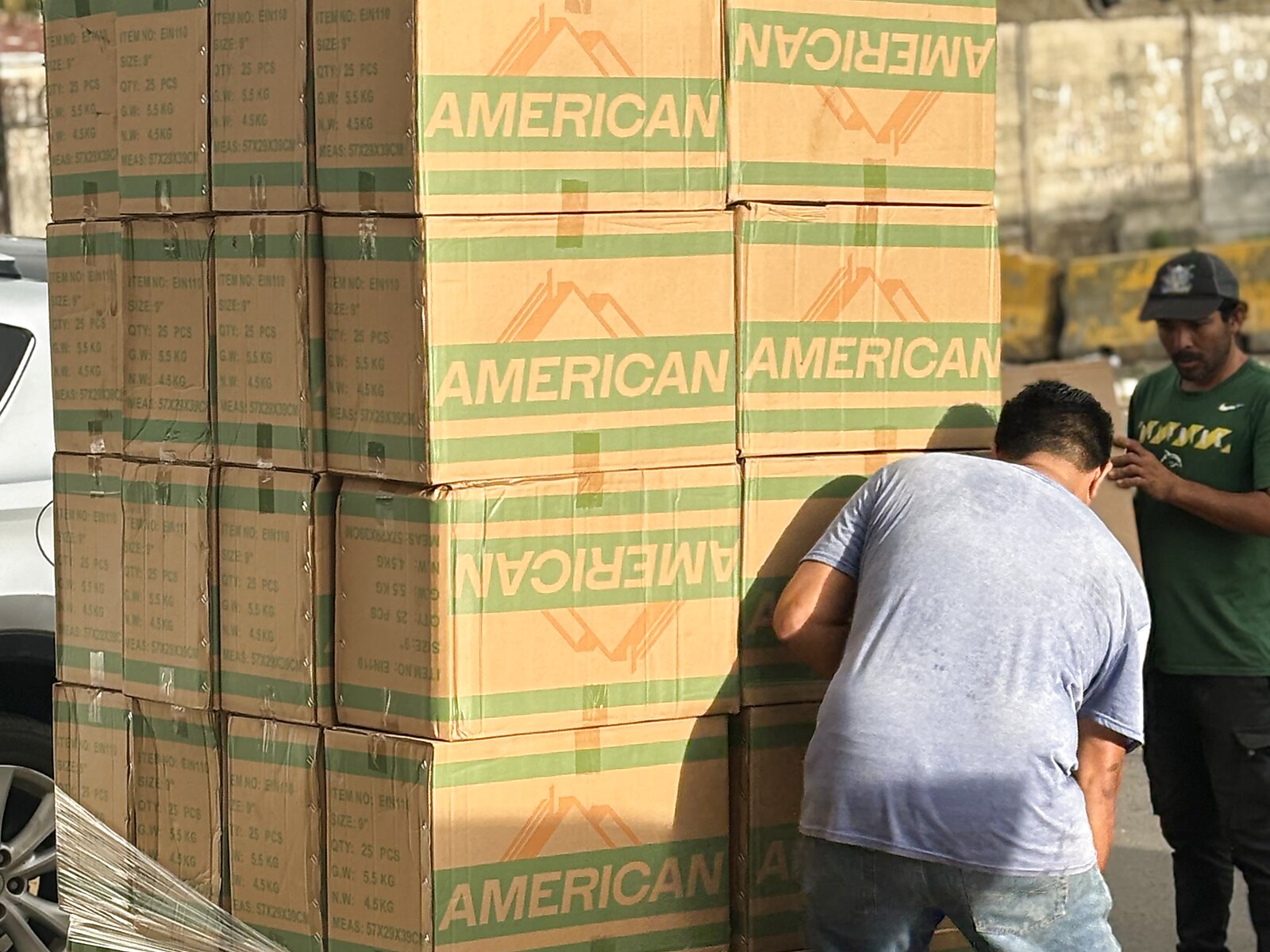 Mercadería AMERICAN lista para distribución