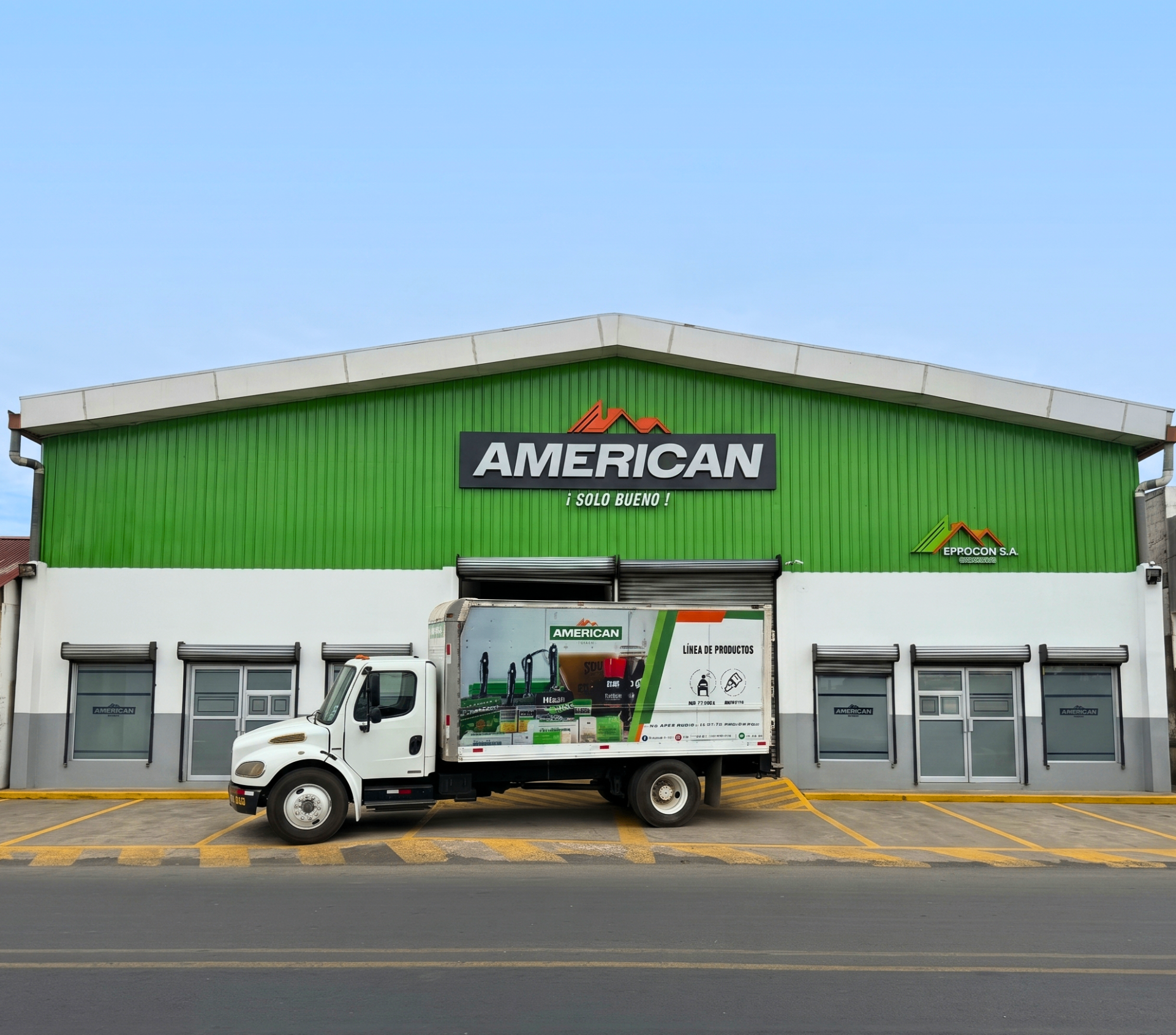Fachada de EPROCON con camión de distribución AMERICAN